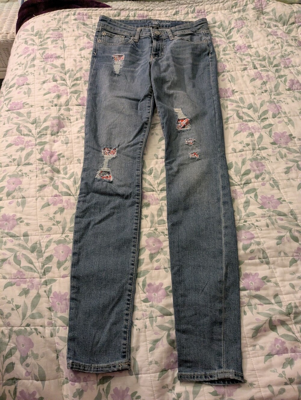 Gap Light Blue Wash Jeggings With Multicolored Floral Print Cutouts